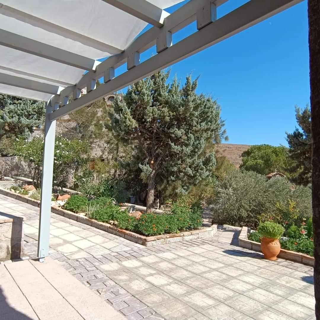 Lesvos Tower House Komninos Sígrion Buitenkant foto