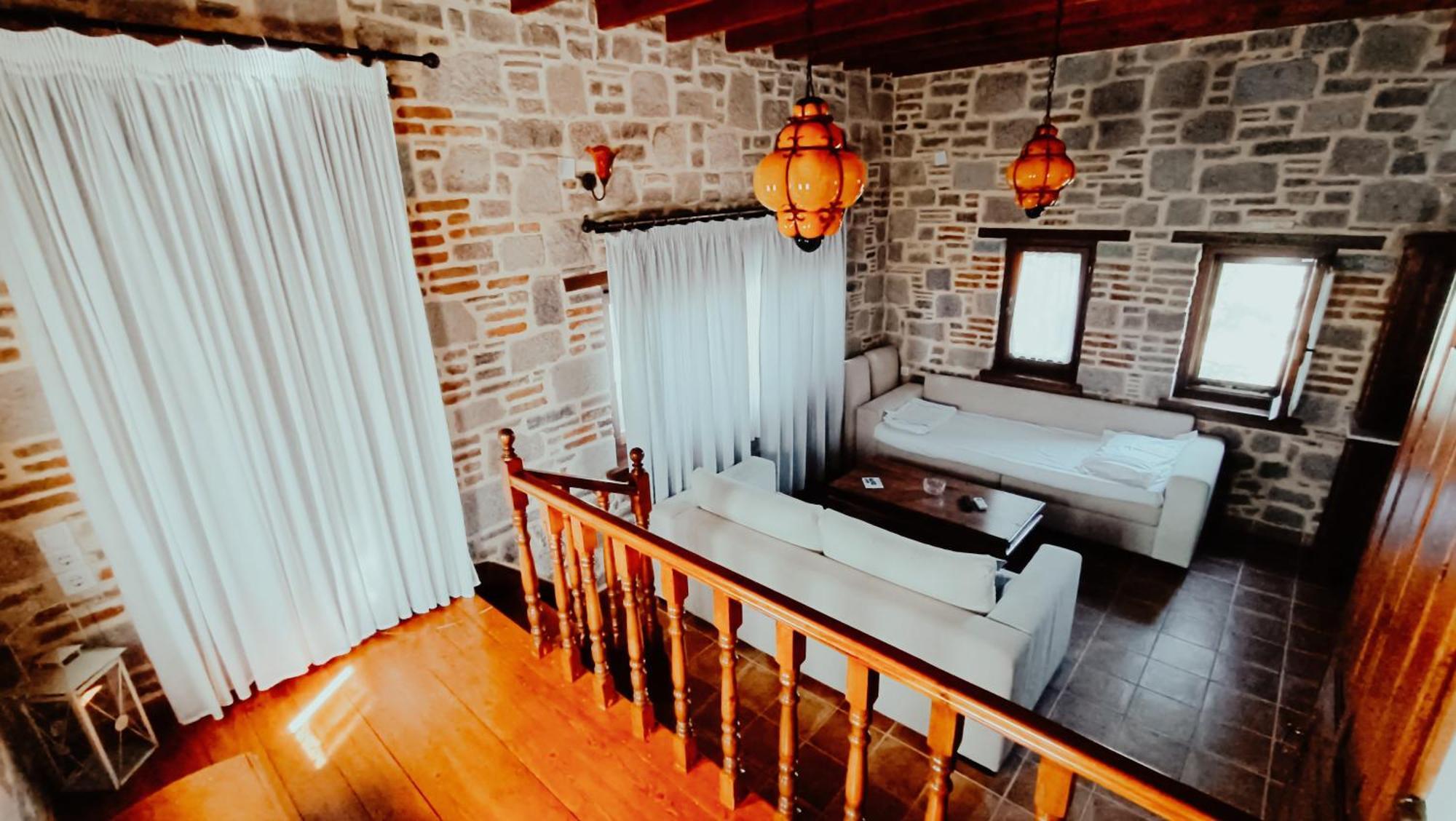 Lesvos Tower House Komninos Sígrion Buitenkant foto